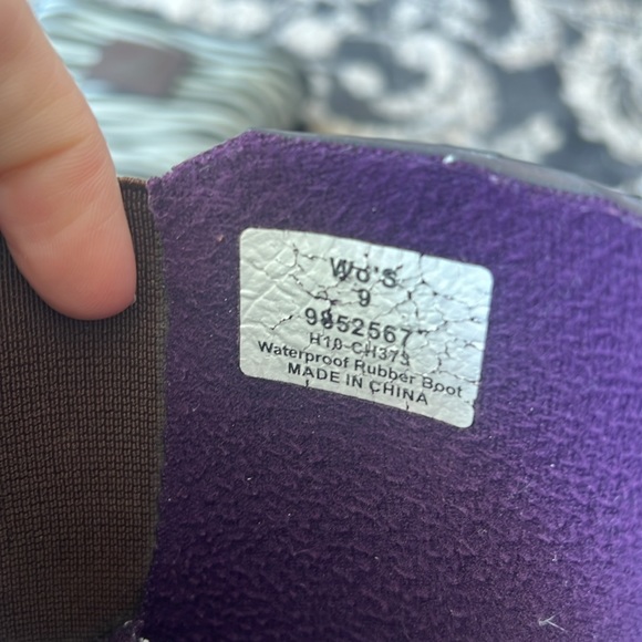 Sperry size 9 waterproof rubber boot in silver and brown zebra pattern - Picture 7 of 7